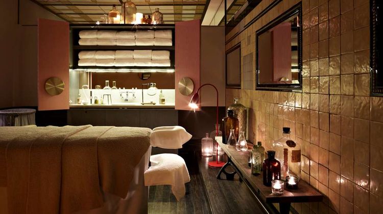 QT Sydney Spa