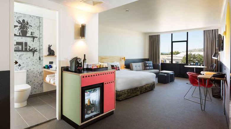 <b>Atura Albury Room</b>. Images powered by <a href="https://iceportal.shijigroup.com/" title="IcePortal" target="_blank">IcePortal</a>.