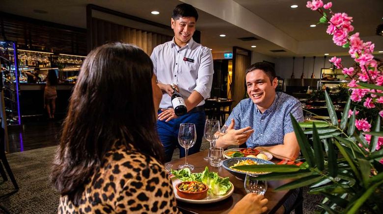 <b>Rydges Palmerston Darwin Restaurant</b>. Images powered by <a href="https://iceportal.shijigroup.com/" title="IcePortal" target="_blank">IcePortal</a>.