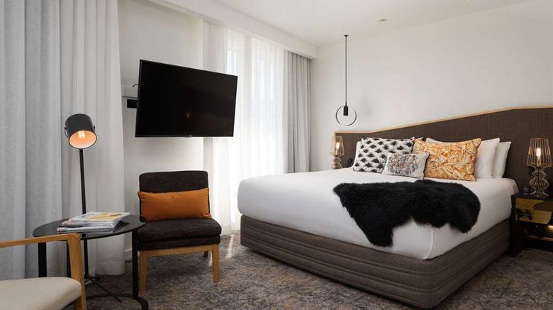 <b>QT Wellington Room</b>. Images powered by <a href="https://iceportal.shijigroup.com/" title="IcePortal" target="_blank">IcePortal</a>.