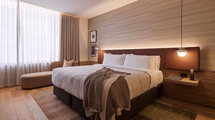 Rydges Melbourne Suite