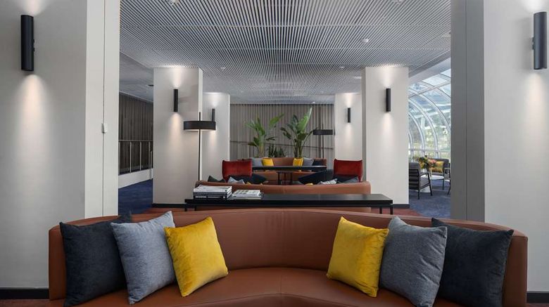 <b>Rydges Capital Hill Lobby</b>. Images powered by <a href="https://iceportal.shijigroup.com/" title="IcePortal" target="_blank">IcePortal</a>.