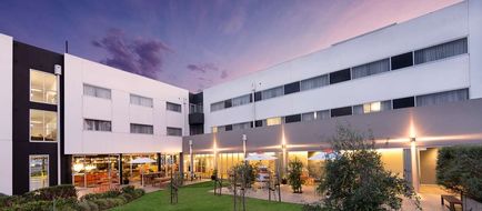 Atura Dandenong Exterior