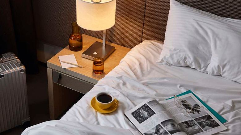 <b>Atura Dandenong Room</b>. Images powered by <a href="https://iceportal.shijigroup.com/" title="IcePortal" target="_blank">IcePortal</a>.