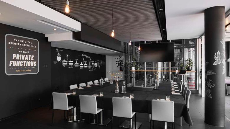 <b>Atura Dandenong Meeting</b>. Images powered by <a href="https://iceportal.shijigroup.com/" title="IcePortal" target="_blank">IcePortal</a>.
