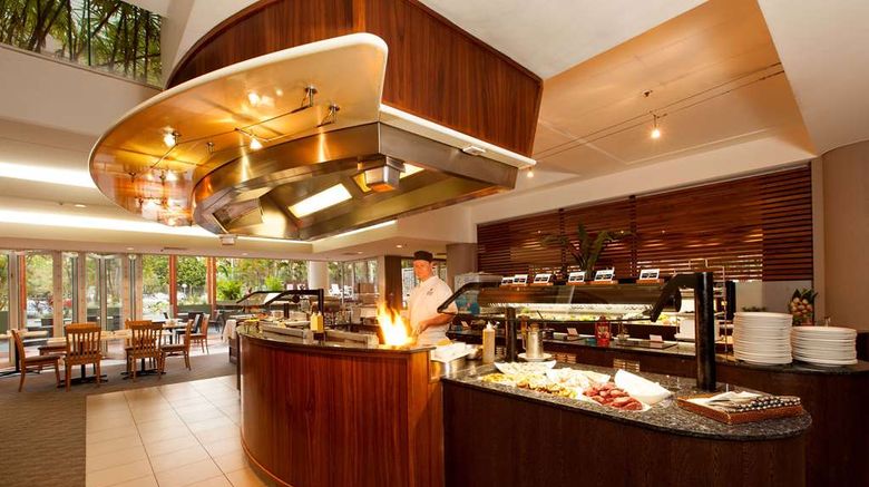 <b>Rydges Esplanade Resort Cairns Restaurant</b>. Images powered by <a href="https://iceportal.shijigroup.com/" title="IcePortal" target="_blank">IcePortal</a>.