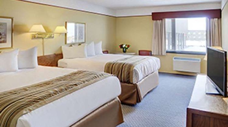 Kindersley Inn Room