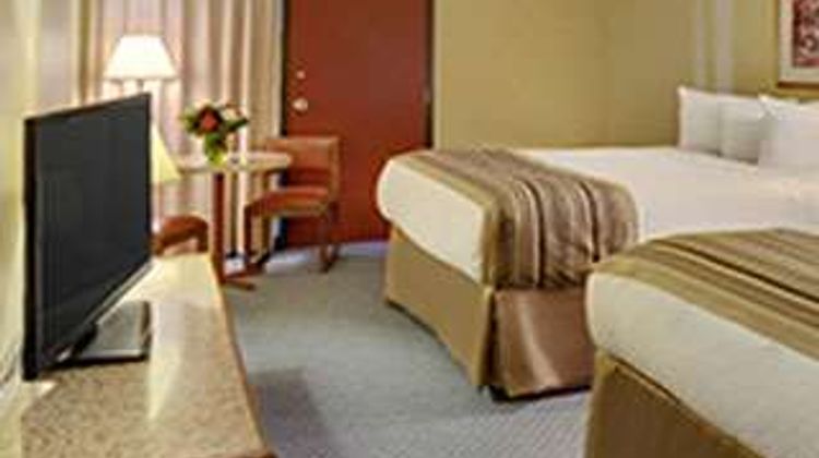 Kindersley Inn Room