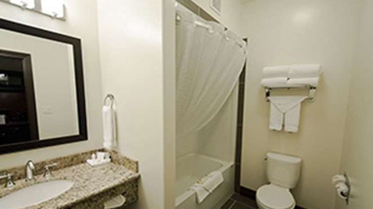 Kindersley Inn Room