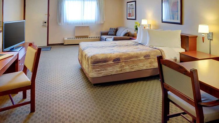 Nova Inn Kindersley Room