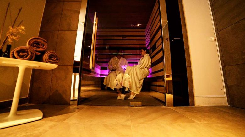 <b>Campanile Montpellier Centre Spa</b>. Images powered by <a href="https://iceportal.shijigroup.com/" title="IcePortal" target="_blank">IcePortal</a>.