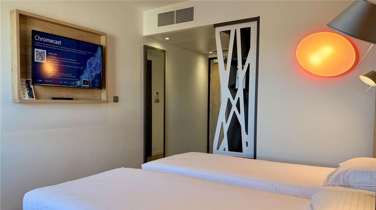 Campanile Laval Nord Hotel Room