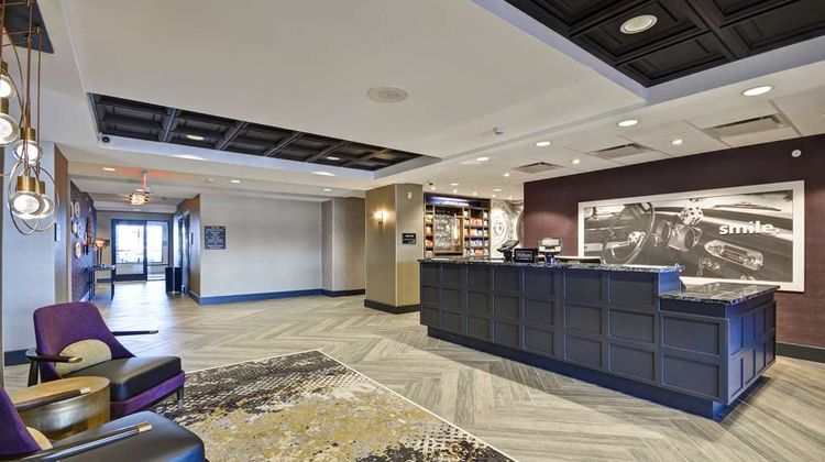 Hampton Inn & Suites Detroit/Warren Lobby