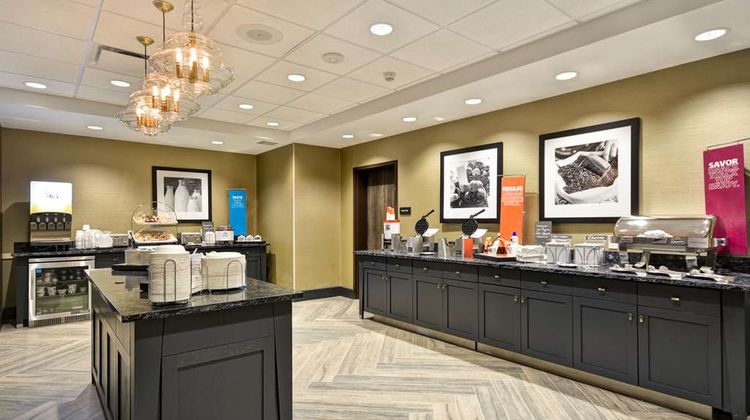 Hampton Inn & Suites Detroit/Warren Restaurant