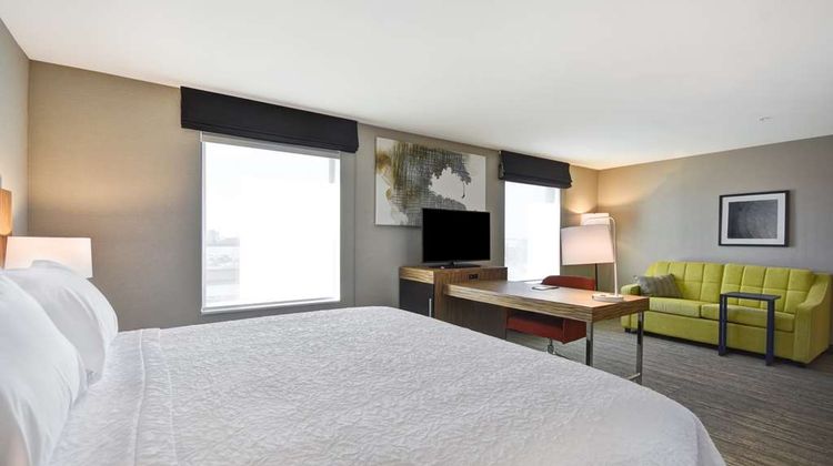 Hampton Inn & Suites Detroit/Warren Room