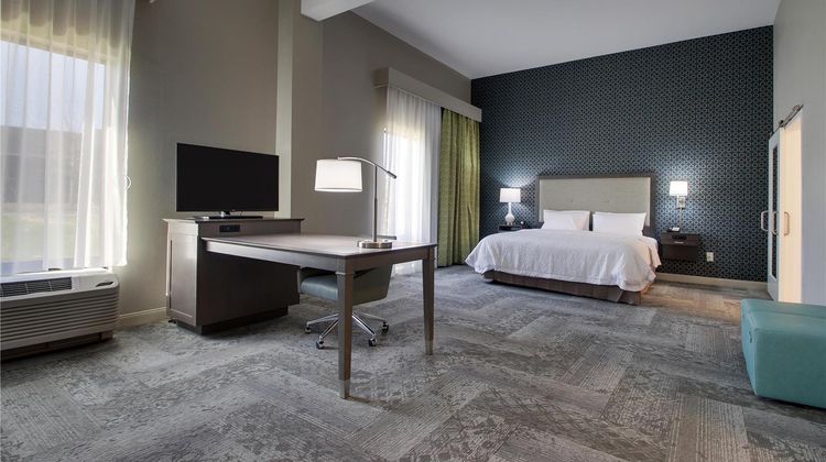 Hampton Inn & Suites Knightdale Raleigh Suite