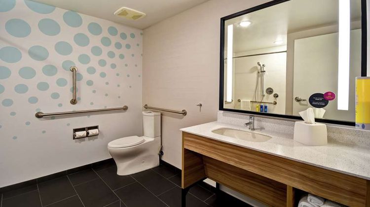 Tru by Hilton Salt Lake City Airport Room
