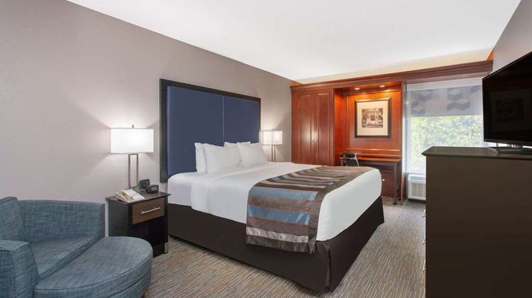 Wingate by Wyndham Charleston Airport Room