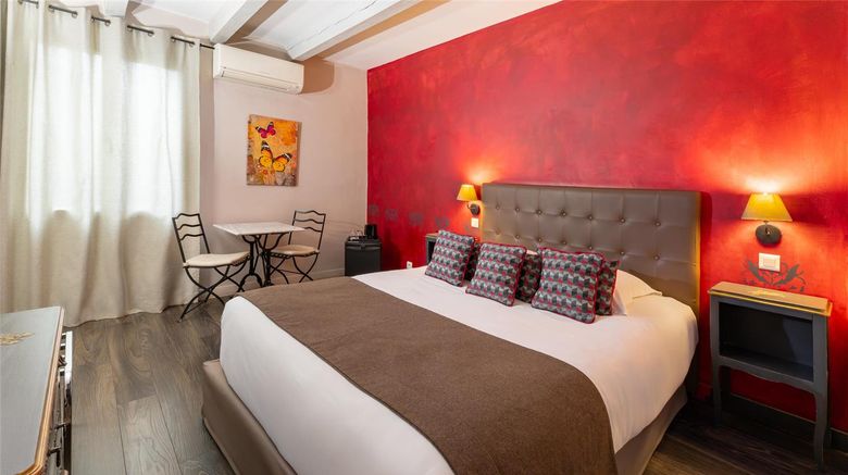 <b>Hotel Ermitage Room</b>. Images powered by <a href="https://iceportal.shijigroup.com/" title="IcePortal" target="_blank">IcePortal</a>.
