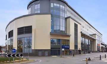 Travelodge Redhill London Road