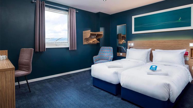 Travelodge Redhill London Road Room
