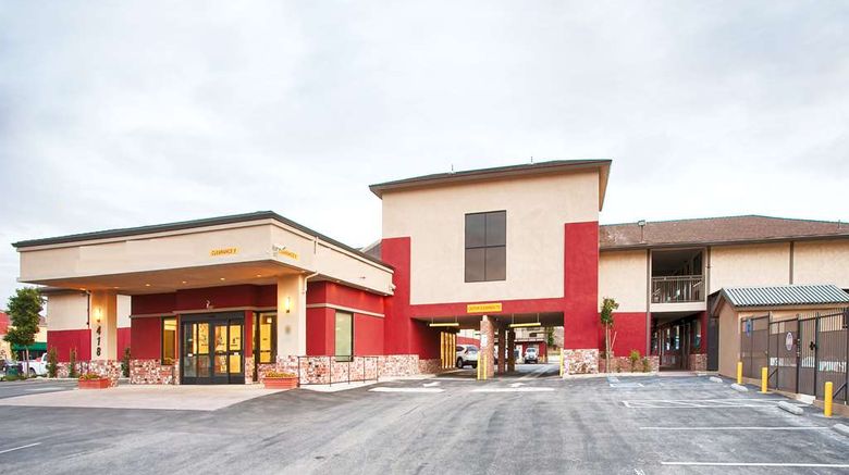 <b>SureStay Hotel by Best Western Tehachapi Exterior</b>. Images powered by <a href="https://iceportal.shijigroup.com/" title="IcePortal" target="_blank">IcePortal</a>.