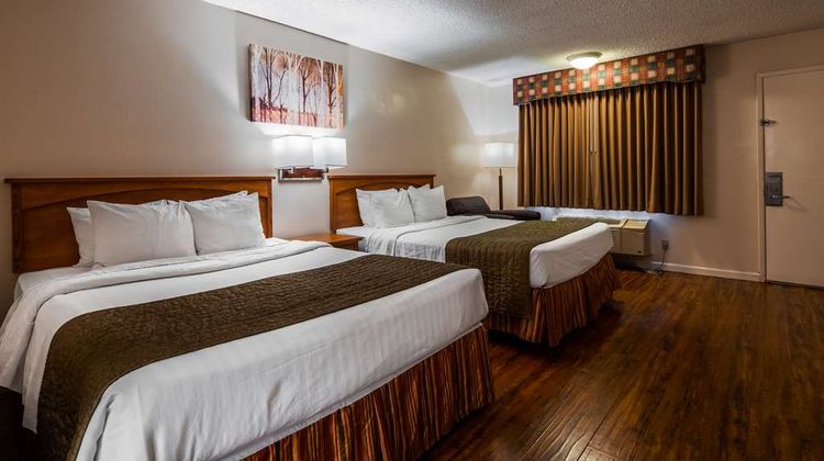SureStay Hotel by Best Western Tehachapi Room