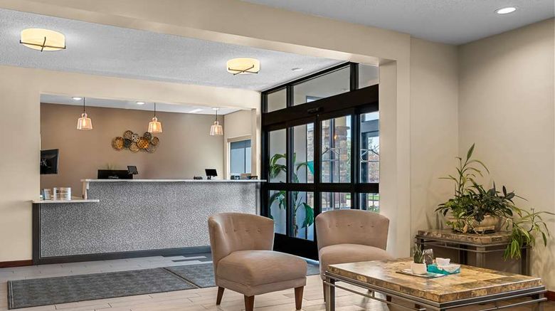 <b>Best Western University Inn Lobby</b>. Images powered by <a href="https://iceportal.shijigroup.com/" title="IcePortal" target="_blank">IcePortal</a>.
