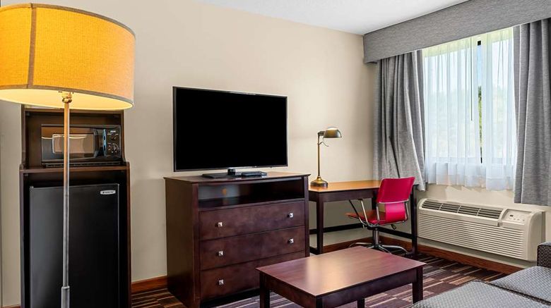 <b>Best Western University Inn Suite</b>. Images powered by <a href="https://iceportal.shijigroup.com/" title="IcePortal" target="_blank">IcePortal</a>.