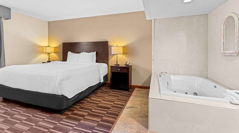 <b>Best Western University Inn Suite</b>. Images powered by <a href="https://iceportal.shijigroup.com/" title="IcePortal" target="_blank">IcePortal</a>.