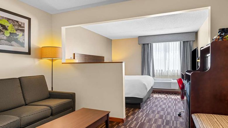 <b>Best Western University Inn Room</b>. Images powered by <a href="https://iceportal.shijigroup.com/" title="IcePortal" target="_blank">IcePortal</a>.