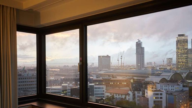 <b>Scandic Frankfurt Museumsufer Room</b>. Images powered by <a href="https://iceportal.shijigroup.com/" title="IcePortal" target="_blank">IcePortal</a>.