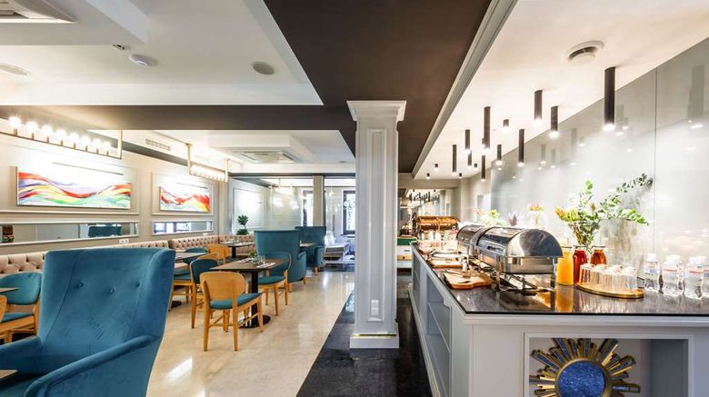 <b>Frapolli 21 Hotel Restaurant</b>. Images powered by <a href="https://iceportal.shijigroup.com/" title="IcePortal" target="_blank">IcePortal</a>.
