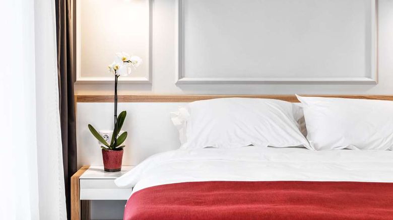 <b>Frapolli 21 Hotel Room</b>. Images powered by <a href="https://iceportal.shijigroup.com/" title="IcePortal" target="_blank">IcePortal</a>.
