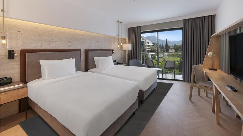 <b>DoubleTree by Hilton Antalya-Kemer Room</b>. Images powered by <a href="https://iceportal.shijigroup.com/" title="IcePortal" target="_blank">IcePortal</a>.