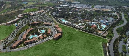 Hilton Grand Vacations Club MarBrisa Exterior
