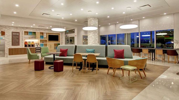 Home2 Suites by Hilton Montreal Dorval Lobby