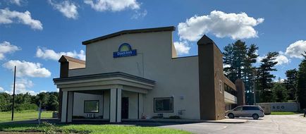 Days Inn Bellville Exterior