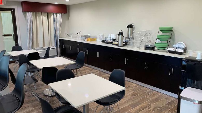 <b>Days Inn Bellville Other</b>. Images powered by <a href="https://iceportal.shijigroup.com/" title="IcePortal" target="_blank">IcePortal</a>.