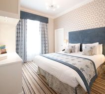 Best Western Plus Burlington Hotel Room