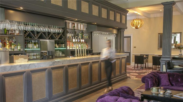 Best Western Plus Burlington Hotel Restaurant