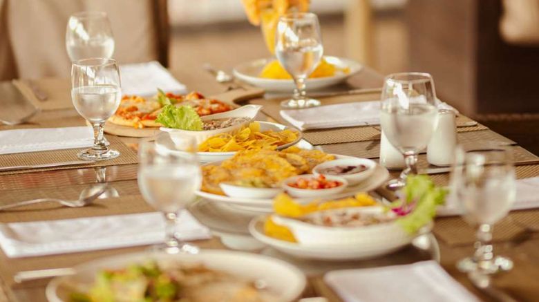 <b>Isla Chiquita Island-Glamping Hotel Restaurant</b>. Images powered by <a href="https://iceportal.shijigroup.com/" title="IcePortal" target="_blank">IcePortal</a>.