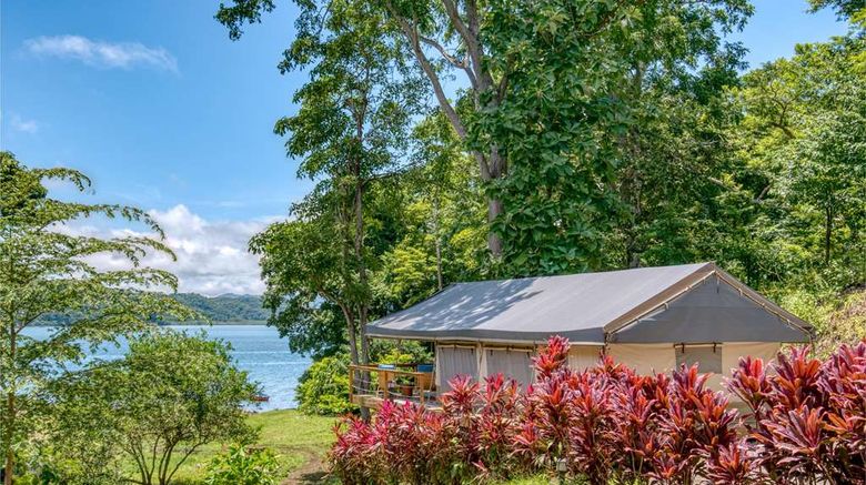 <b>Isla Chiquita Island-Glamping Hotel Room</b>. Images powered by <a href="https://iceportal.shijigroup.com/" title="IcePortal" target="_blank">IcePortal</a>.