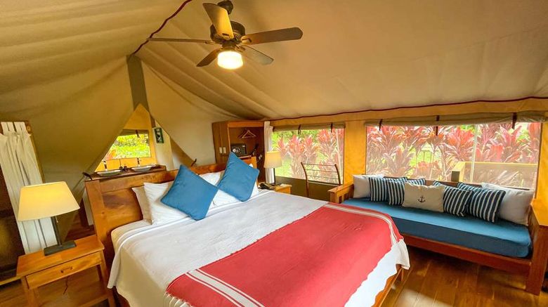 <b>Isla Chiquita Island-Glamping Hotel Room</b>. Images powered by <a href="https://iceportal.shijigroup.com/" title="IcePortal" target="_blank">IcePortal</a>.