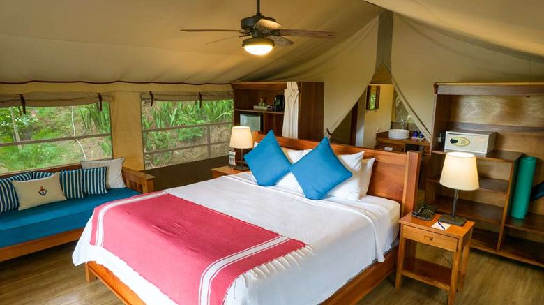 <b>Isla Chiquita Island-Glamping Hotel Room</b>. Images powered by <a href="https://iceportal.shijigroup.com/" title="IcePortal" target="_blank">IcePortal</a>.