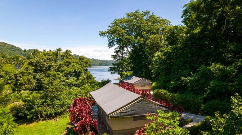 <b>Isla Chiquita Island-Glamping Hotel Room</b>. Images powered by <a href="https://iceportal.shijigroup.com/" title="IcePortal" target="_blank">IcePortal</a>.