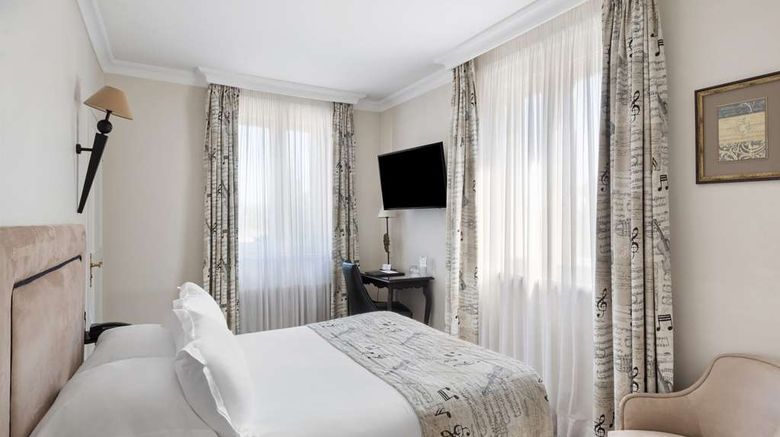 <b>Best Western Plus Hotel Villa D'Est Room</b>. Images powered by <a href="https://iceportal.shijigroup.com/" title="IcePortal" target="_blank">IcePortal</a>.