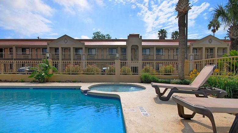 <b>America's Best Value Inn Kingsville Pool</b>. Images powered by <a href="https://iceportal.shijigroup.com/" title="IcePortal" target="_blank">IcePortal</a>.