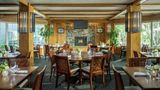 Doubletree Hotel Burlington & Conf Ctr Restaurant