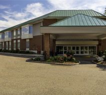 Doubletree Hotel Burlington & Conf Ctr Exterior